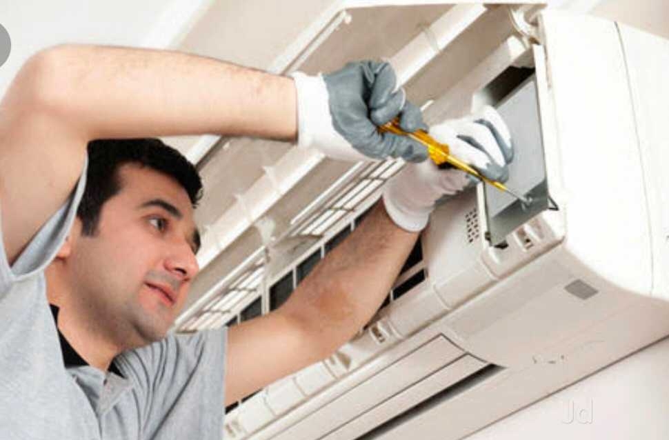AC Repair Technician