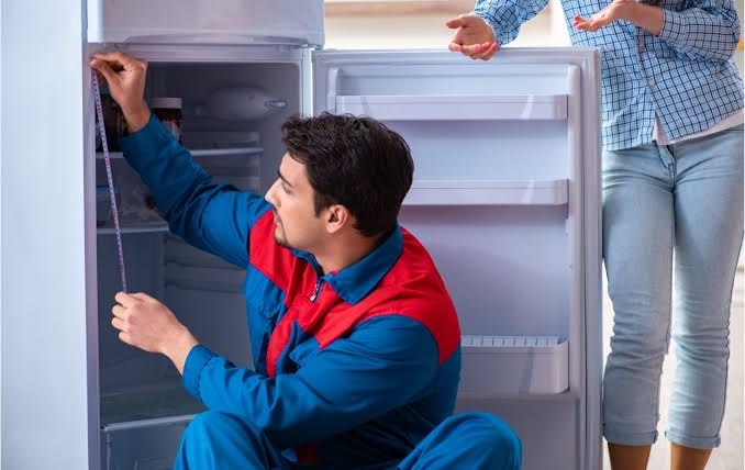 Fridge Installation Technician