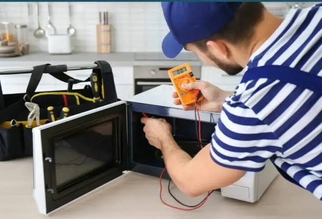 Microwave Service Technician